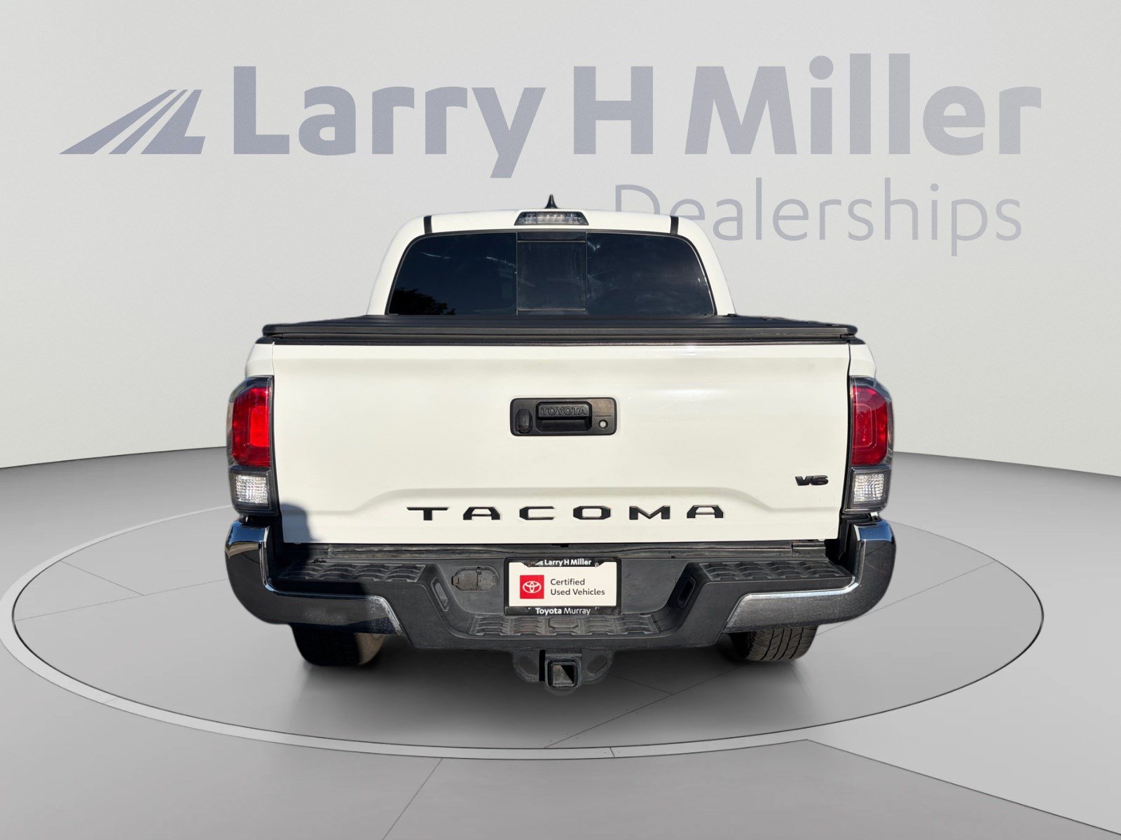 Certified 2023 Toyota Tacoma TRD Off-Road AWD/4WD image 4