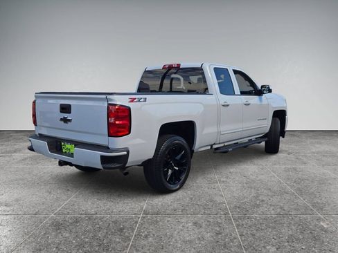 Used 2018 Chevrolet Silverado 1500 LT w/ All Star Edition AWD/4WD image 4