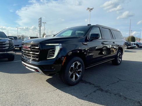 New 2026 GMC Yukon XL AT4 Ultimate image 3