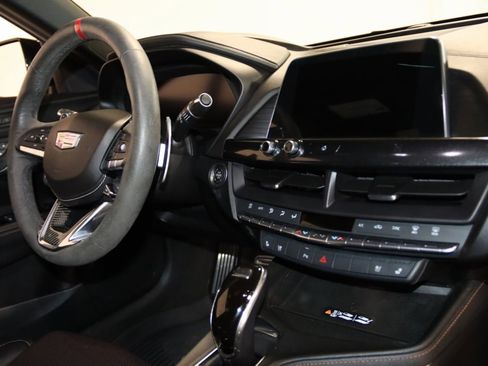 Used 2021 Cadillac CT4 V image 64