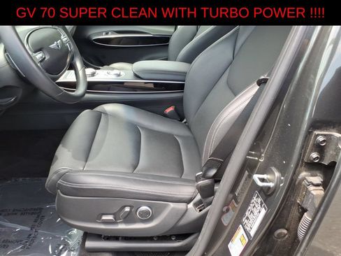 Used 2025 Genesis GV70 2.5T AWD/4WD image 13