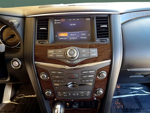 Used 2019 Nissan Armada SL w/ Premium Package image 24