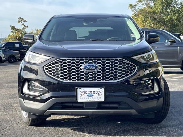 Used 2024 Ford Edge SEL AWD/4WD image 9