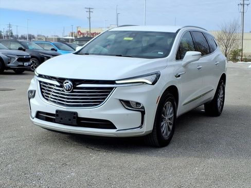 Certified 2023 Buick Enclave Essence image 2