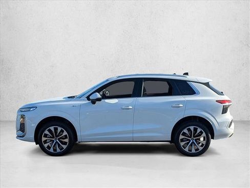 New 2026 Audi Q3 quattro 2.0T AWD/4WD image 8