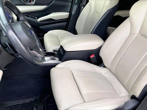 Used 2021 Subaru Ascent Limited w/ Technology Package image 16