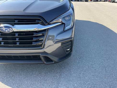 Used 2023 Subaru Ascent Limited AWD/4WD image 8