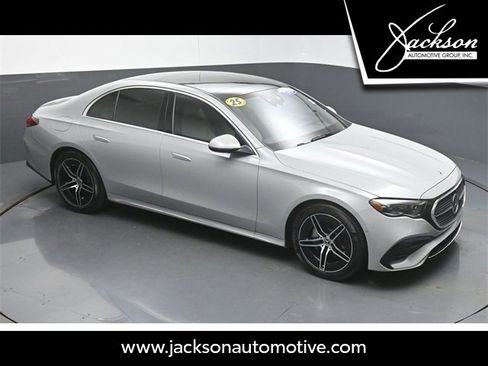 Used 2025 Mercedes-Benz E 350 Sedan image 42