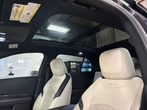 Used 2023 Cadillac XT4 Sport image 13