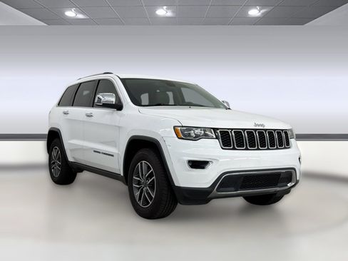 Used 2019 Jeep Grand Cherokee Limited AWD/4WD image 7