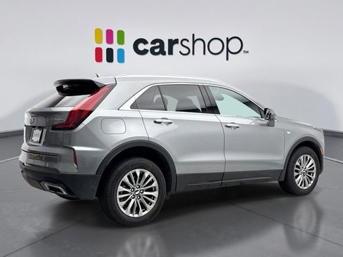 Used 2024 Cadillac XT4 Premium Luxury image 5