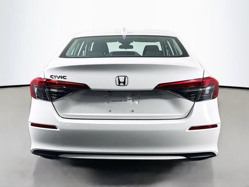 Used 2024 Honda Civic EX image 4