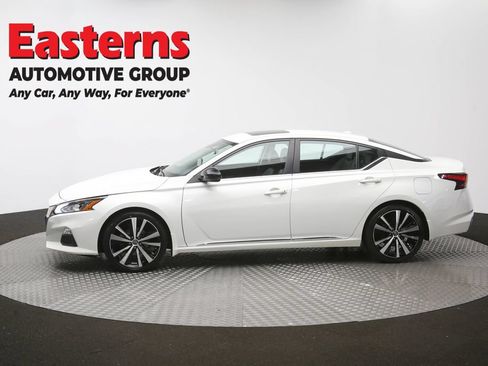 Used 2022 Nissan Altima 2.0 SR FWD image 60