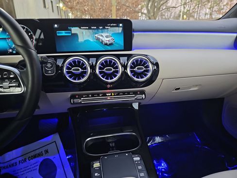 Used 2021 Mercedes-Benz A 220 4MATIC image 21