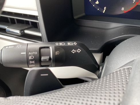 New 2026 Mitsubishi Outlander SEL image 36