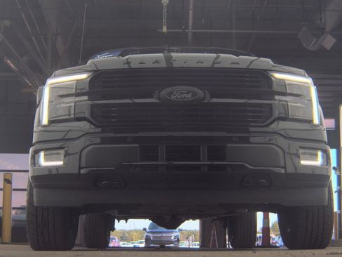 Used 2024 Ford F150 Platinum w/ Equipment Group 702A High AWD/4WD image 9
