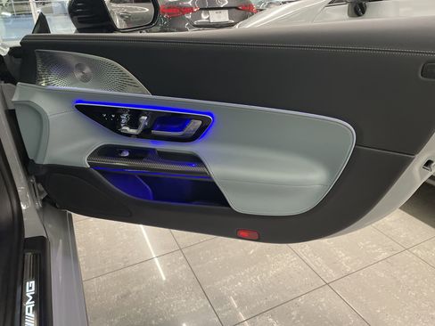 Certified 2024 Mercedes-Benz SL 63 AMG 4MATIC image 39