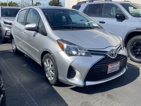 Used 2017 Toyota Yaris LE w/ Carpet Mat Package image 2
