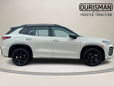 New 2026 Volkswagen Tiguan SE R-Line AWD/4WD image 2