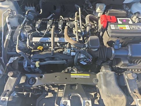 Used 2019 Nissan Kicks S image 25