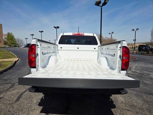 Used 2022 Chevrolet Colorado LT w/ Fleet Safety Package image 9
