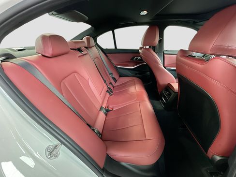 Used 2025 BMW 330i Sedan image 28