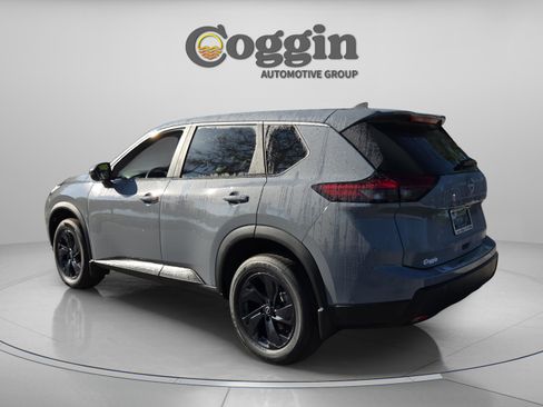 New 2026 Nissan Rogue SV w/ Cold Weather Package FWD image 3