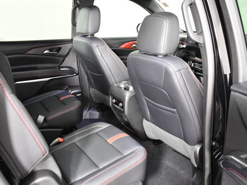 Used 2026 Chevrolet Traverse RS image 35