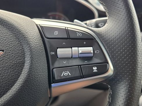 Used 2023 Genesis G70 2.0T RWD image 24