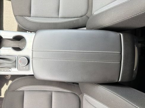 Certified 2024 Chevrolet Blazer LT w/ Convenience Package FWD image 25