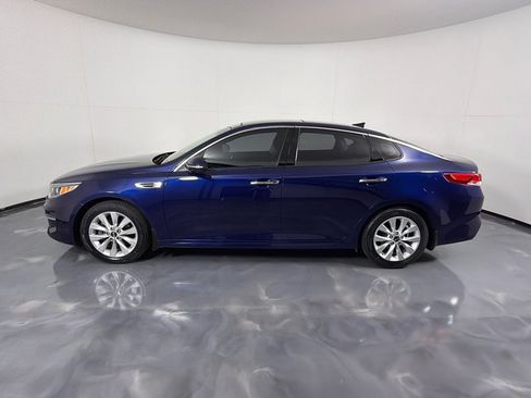 Used 2017 Kia Optima EX w/ Premium Package FWD image 8