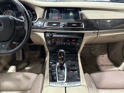 Used 2014 BMW 750i RWD image 73