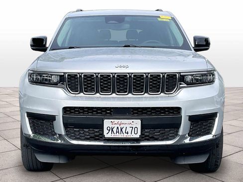 Used 2023 Jeep Grand Cherokee L Laredo image 3