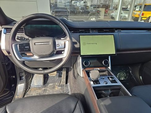 Certified 2023 Land Rover Range Rover SE image 15