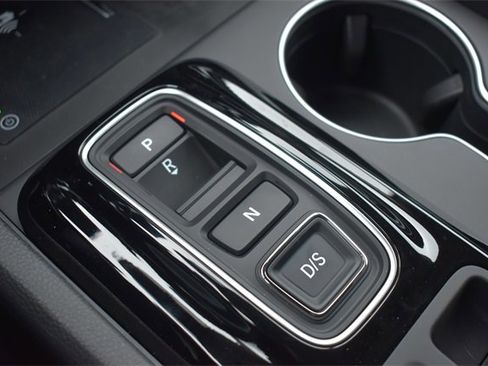 New 2025 Honda Pilot Touring image 17