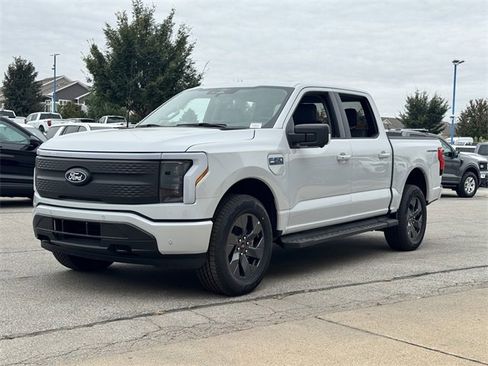New 2025 Ford F150 Lightning Flash image 4