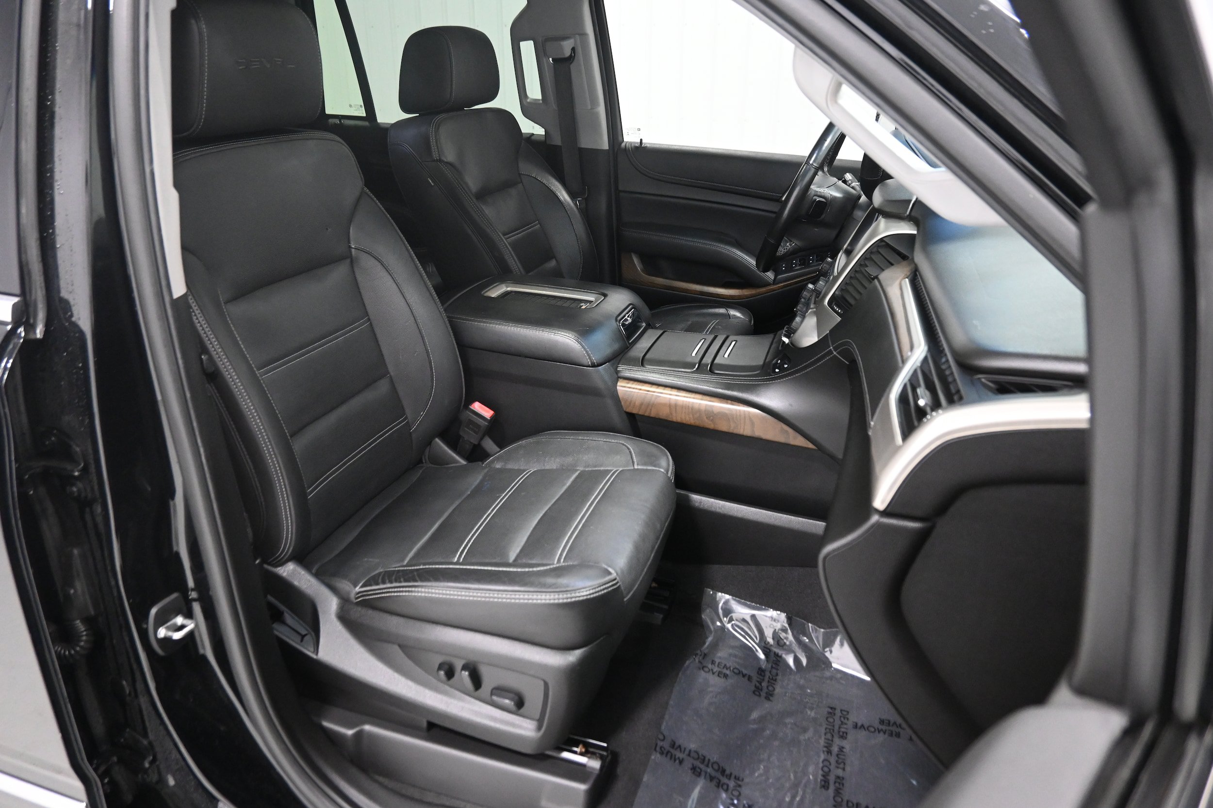 Used 2019 GMC Yukon Denali w/ Denali Ultimate Package AWD/4WD image 28