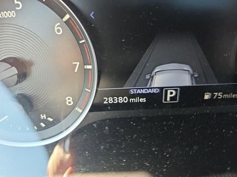 Used 2023 INFINITI QX50 Autograph image 11