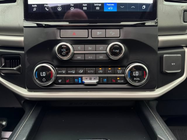 Used 2023 Ford Expedition XLT AWD/4WD image 38