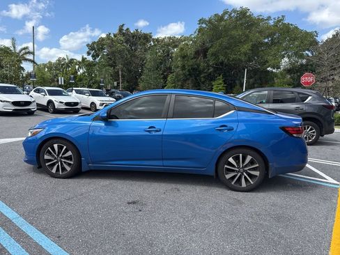 Used 2022 Nissan Sentra SV w/ SV Premium Package image 9