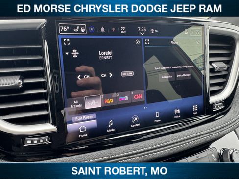 New 2027 Chrysler Pacifica Select AWD/4WD image 14