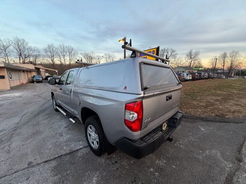Used 2015 Toyota Tundra SR image 7