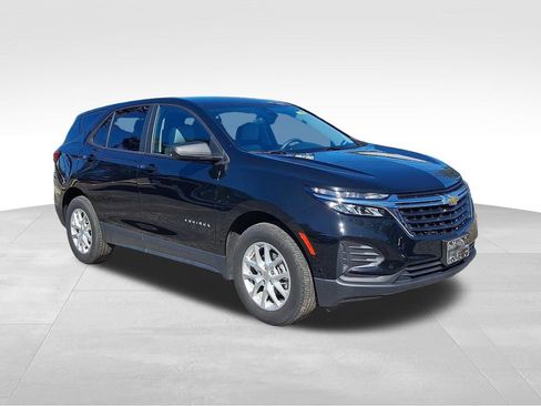 Certified 2024 Chevrolet Equinox LS w/ LS Convenience Package AWD/4WD image 1