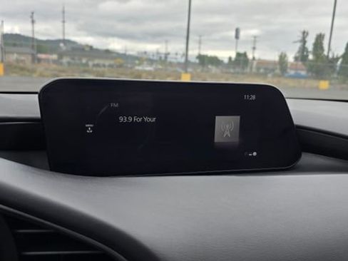 Used 2024 MAZDA MAZDA3 s image 23