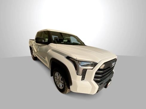 Used 2025 Toyota Tundra SR5 w/ SR5 Premium Package AWD/4WD image 2