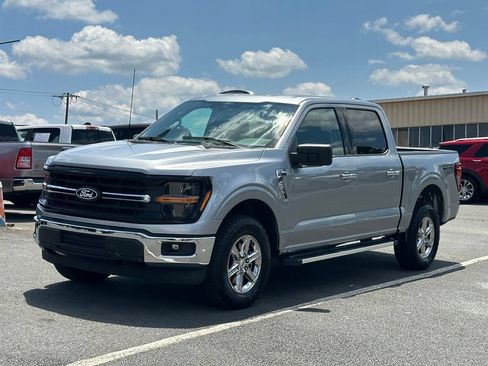 Used 2025 Ford F150 XLT w/ Equipment Group 301A Standard AWD/4WD image 2