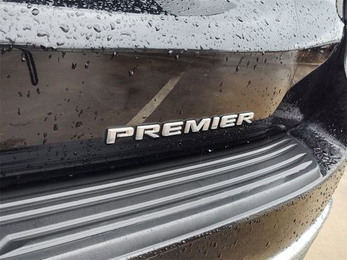 Used 2021 Chevrolet Tahoe Premier w/ Premium Package image 8