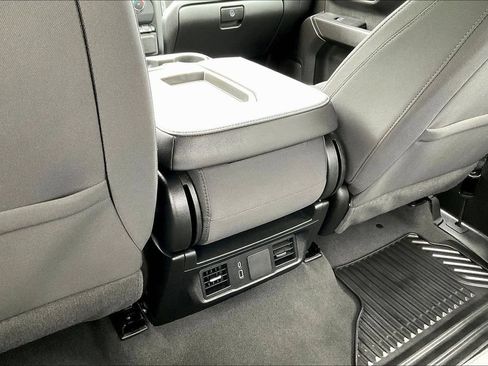 Used 2024 Chevrolet Silverado 2500 Custom w/ Custom Value Package AWD/4WD image 13