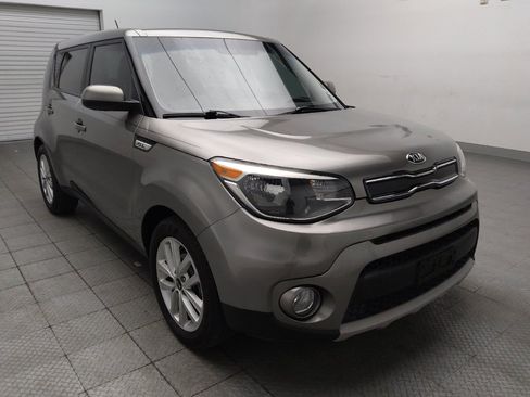 Used 2019 Kia Soul + FWD image 13