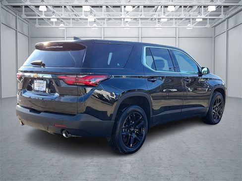 Certified 2023 Chevrolet Traverse LS image 5